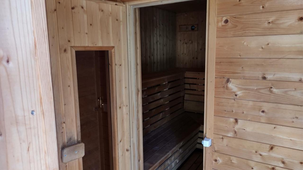Ferienwohnung In Peetzig Am See Angermunde Exteriér fotografie